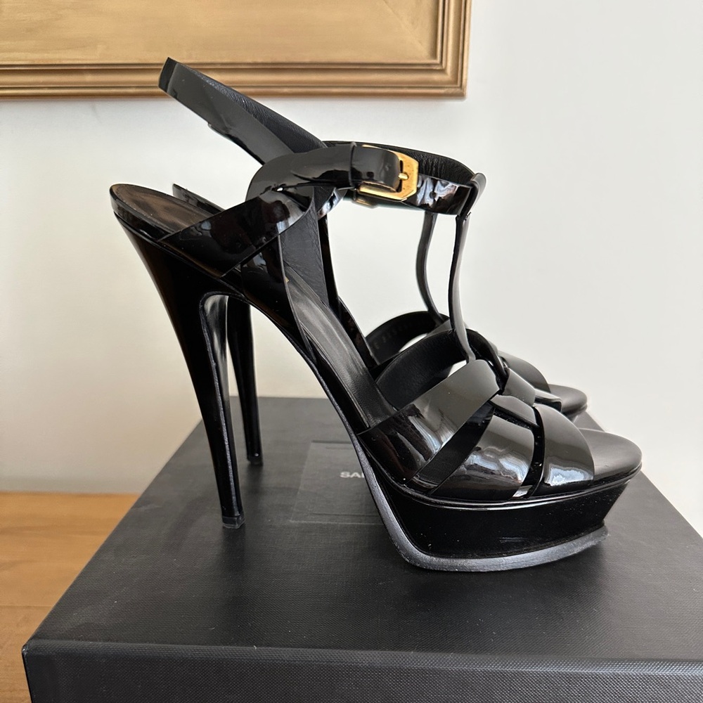 Saint Laurent Black Patent Leather Tribute size 39 sandal Heel